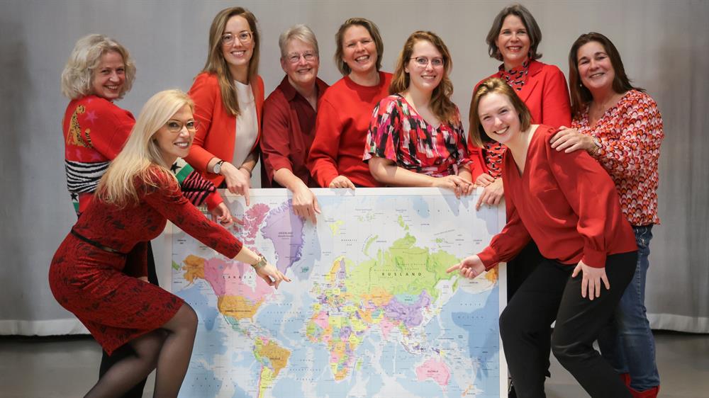 de vrouwen uit de Hoornse gemeenteraad de vrouwen uit de Hoornse gemeenteraad