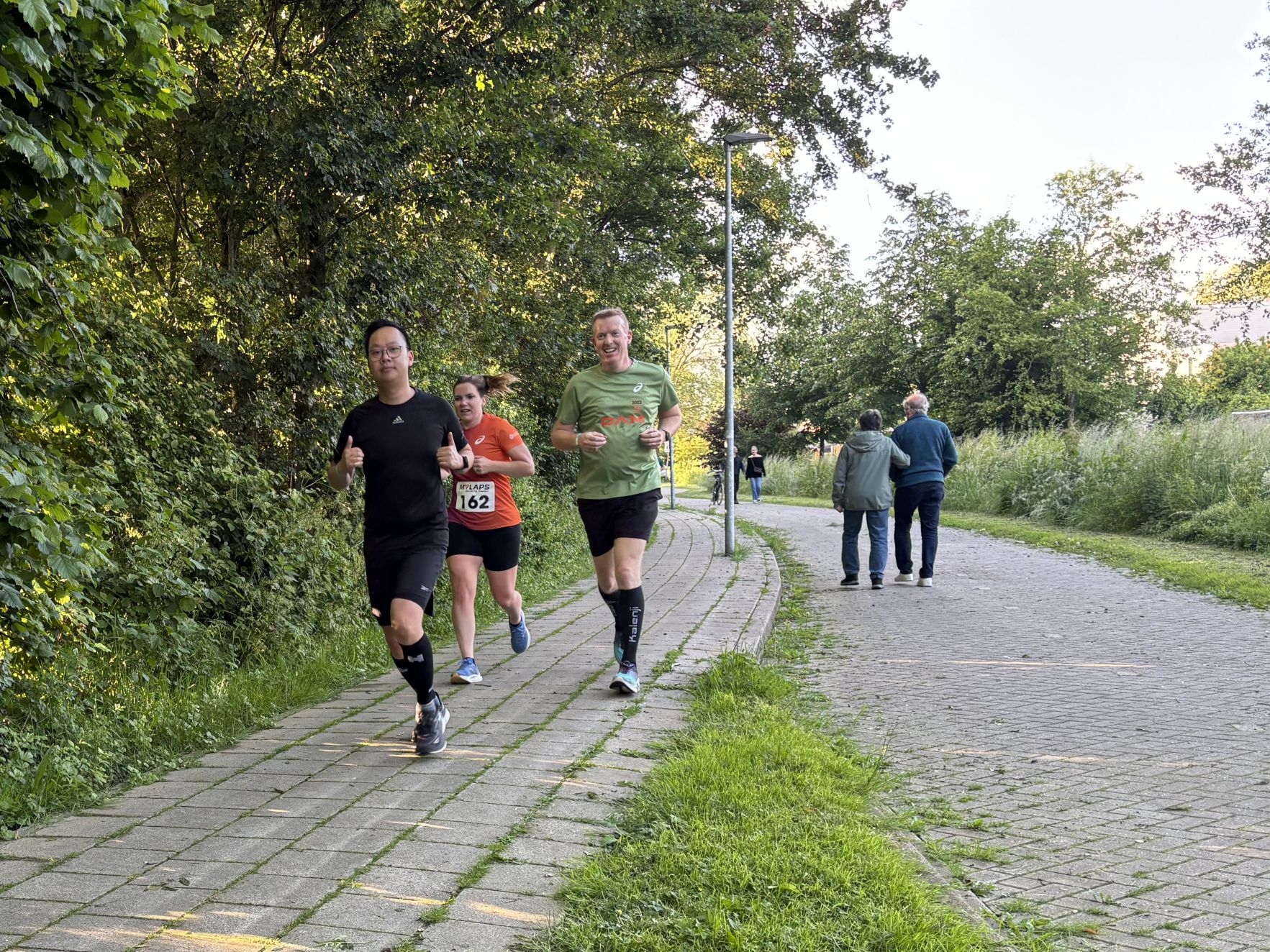 Deelnemers aan de wijkenlopen van 2024