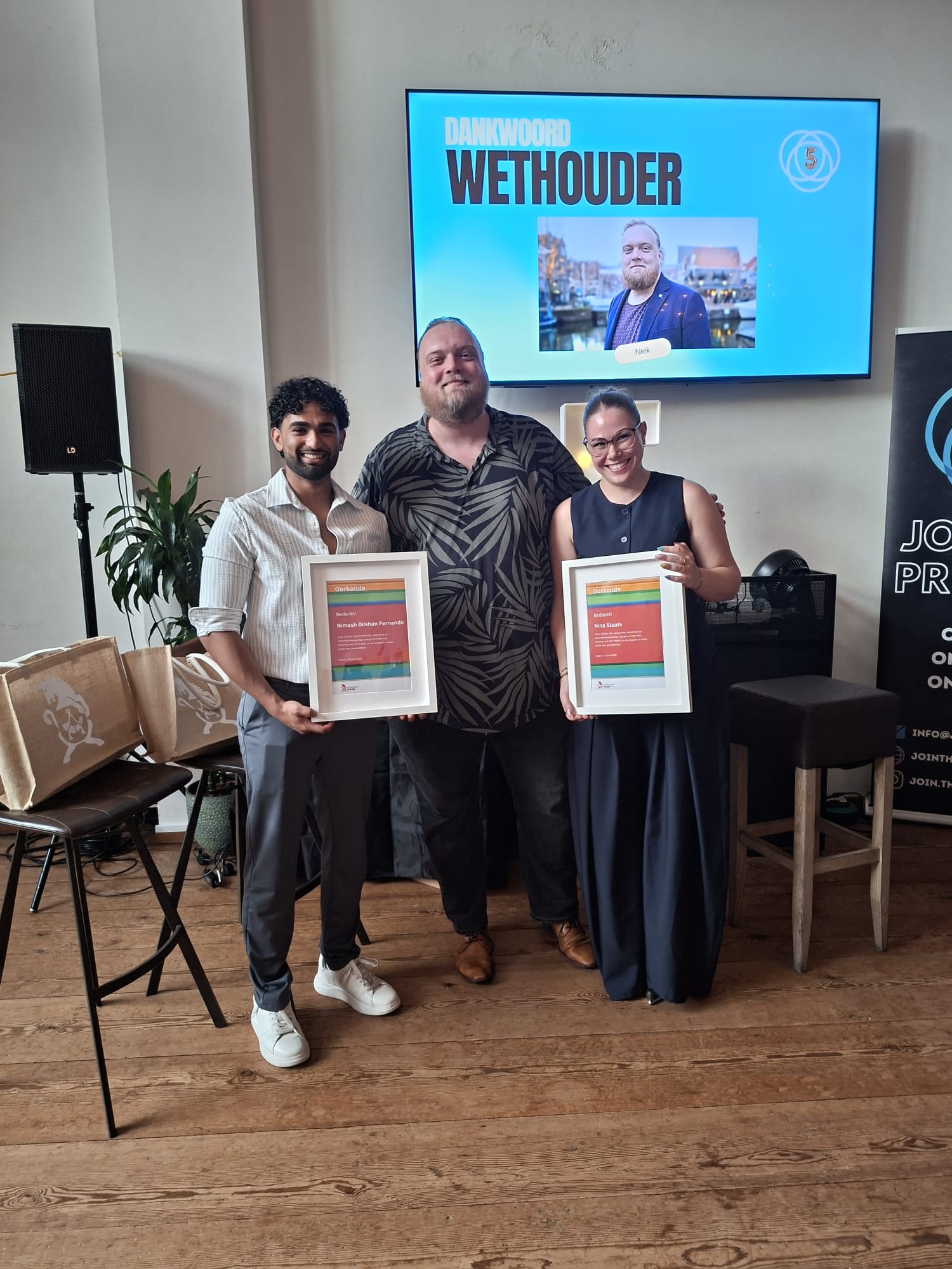 Nimesh, wethouder Heijne en Nina