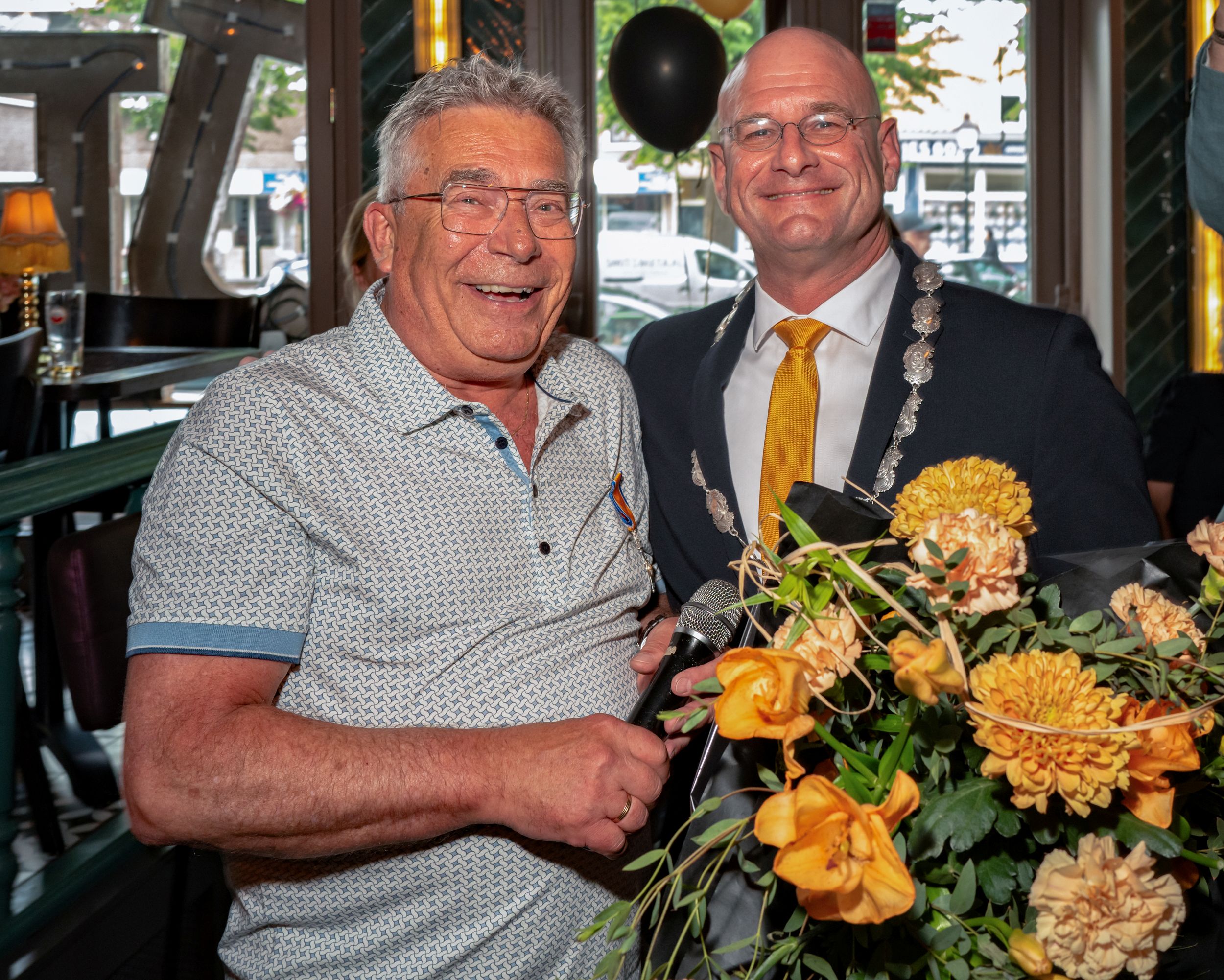 Jan van Berkum benoemd tot Ridder: pensionering bekroond na jaren voor gespecialiseerd onderwijs